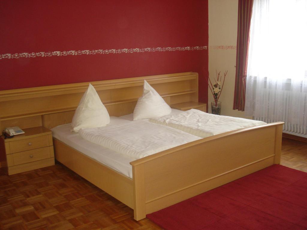 Traditionsgasthof Zum Luedertal Gasthof Bimbach